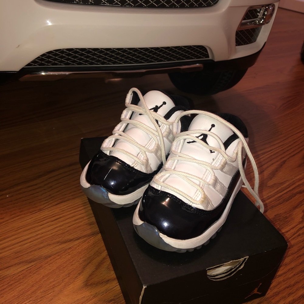 Toddler Jordan low 11’s